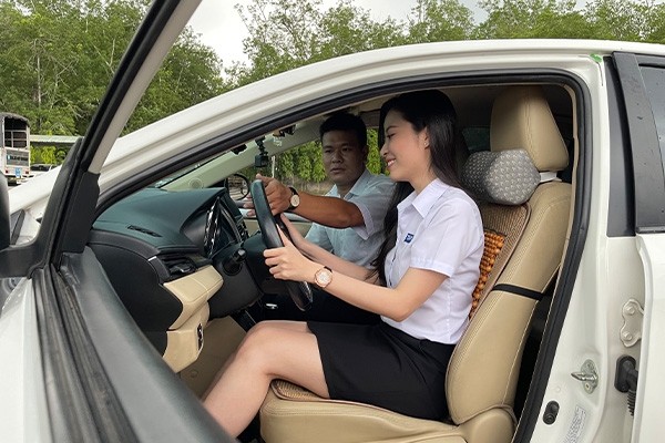 Trường HỌC BẰNG LÁI XE Ô TÔ B2 TẠI QUẬN HAI BÀ TRƯNG