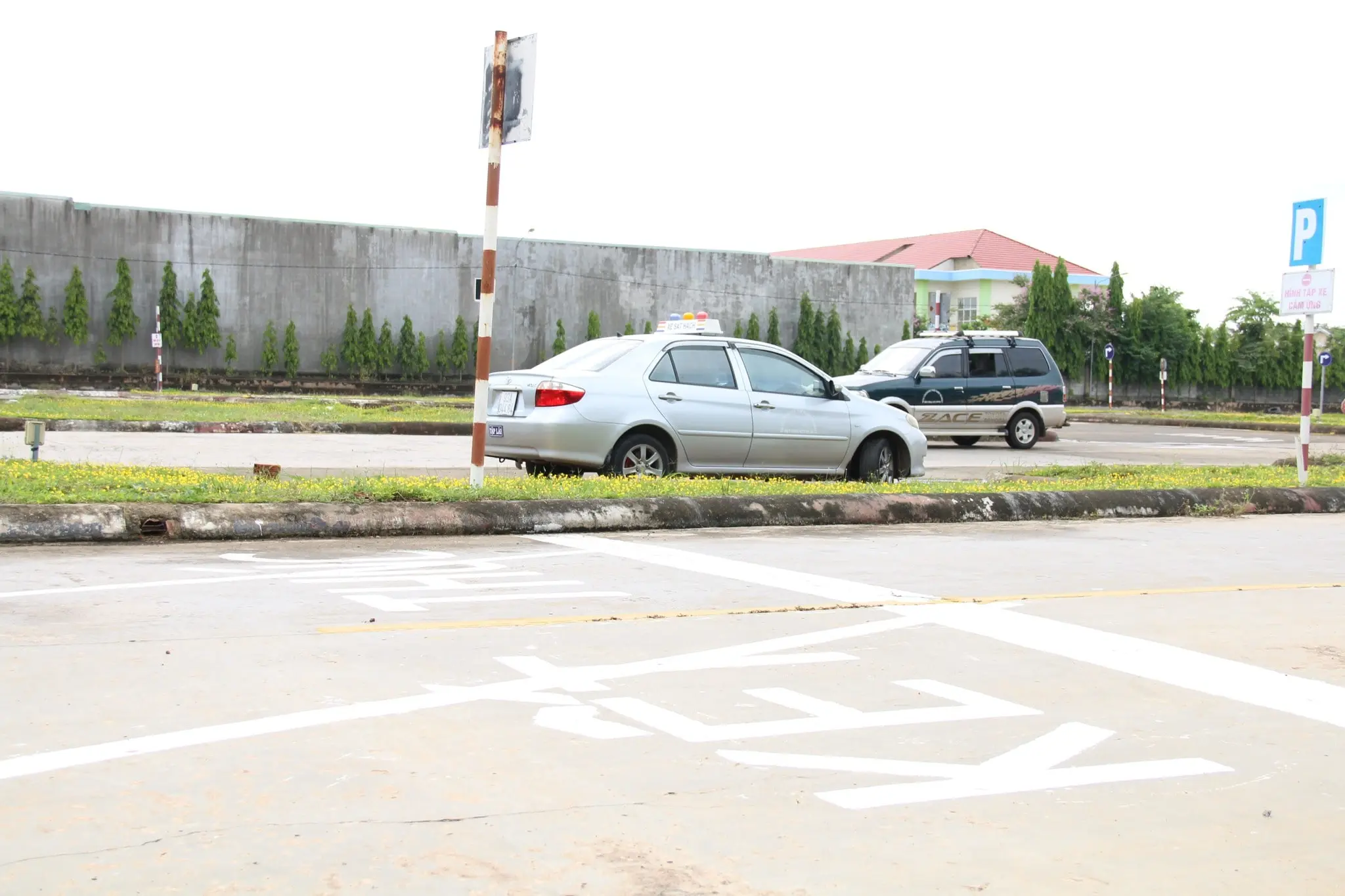 HỌC LÁI Ô TÔ HẠNG B